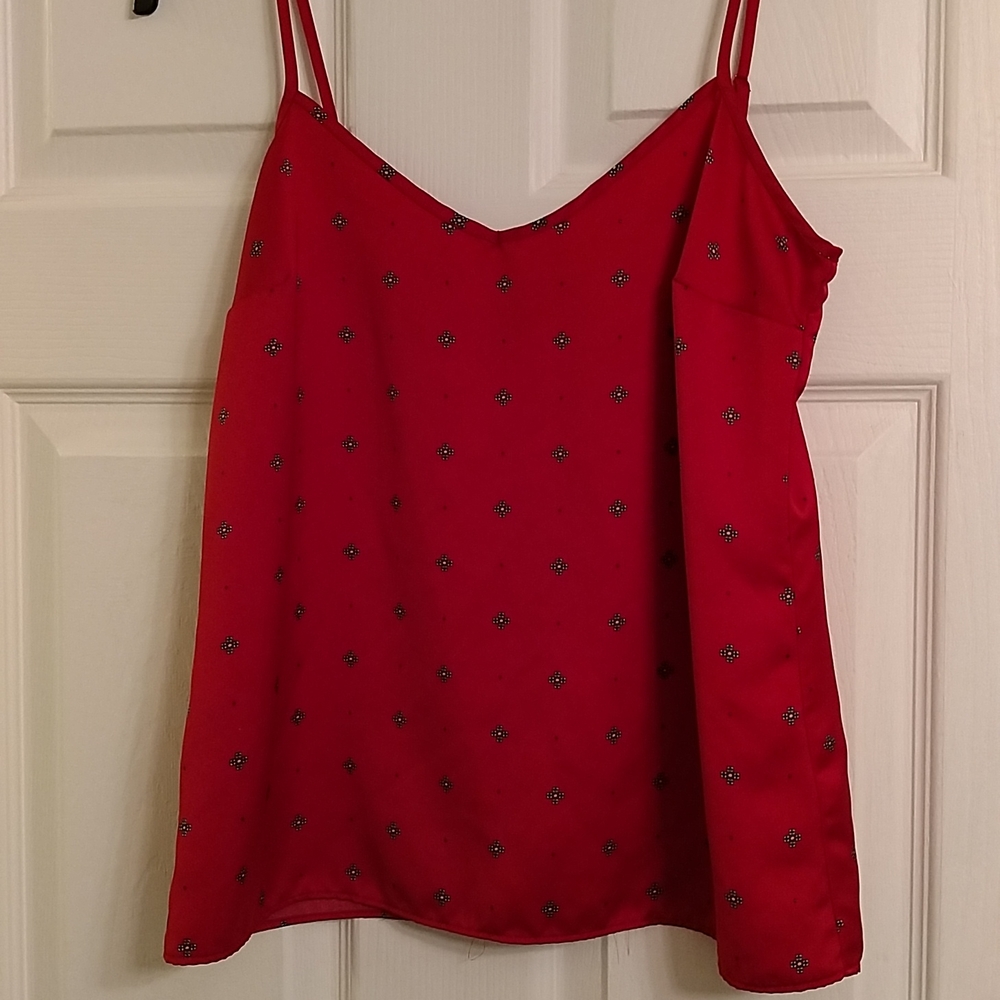 Two tank tops - Picture 6 of 6